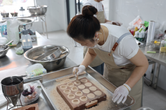 “我们全程采用纯食材手